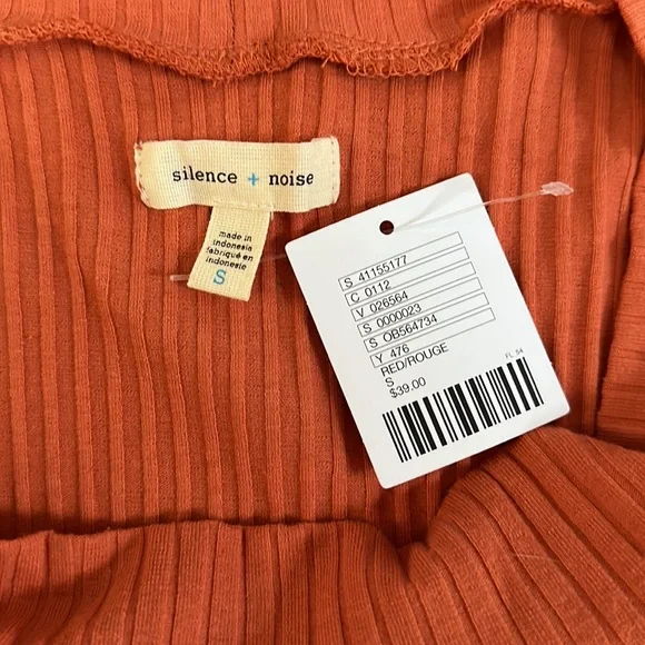 Urban Outfitters off the shoulder top - Picture 5 of 5